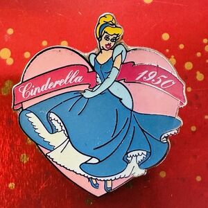 DISNEY CINDERELLA  Disney Store Countdown to the Millennium Series PIN #77